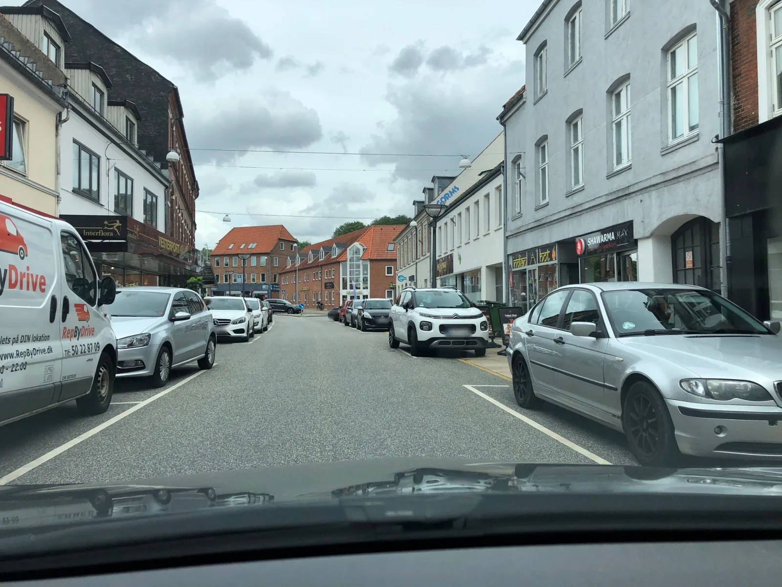 Mapillary-foto nær Retro Burger