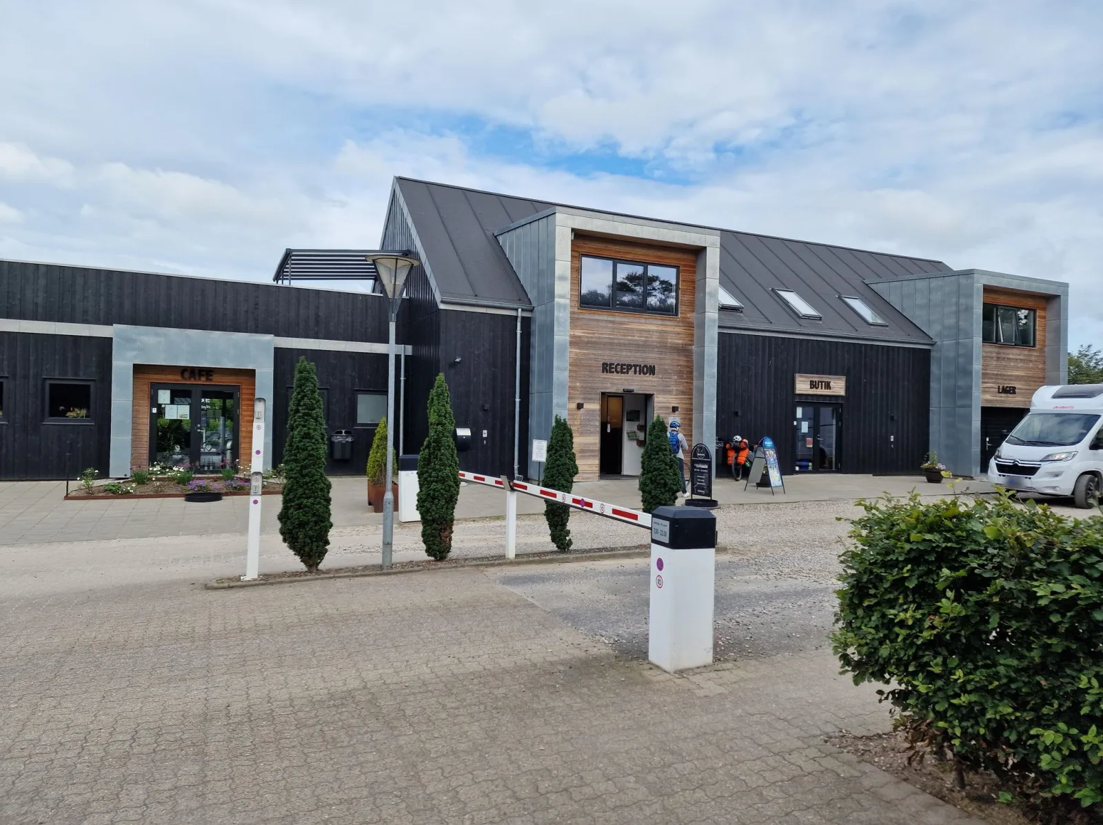 Mapillary-Foto in der Nähe von Ribe Camping Cafe