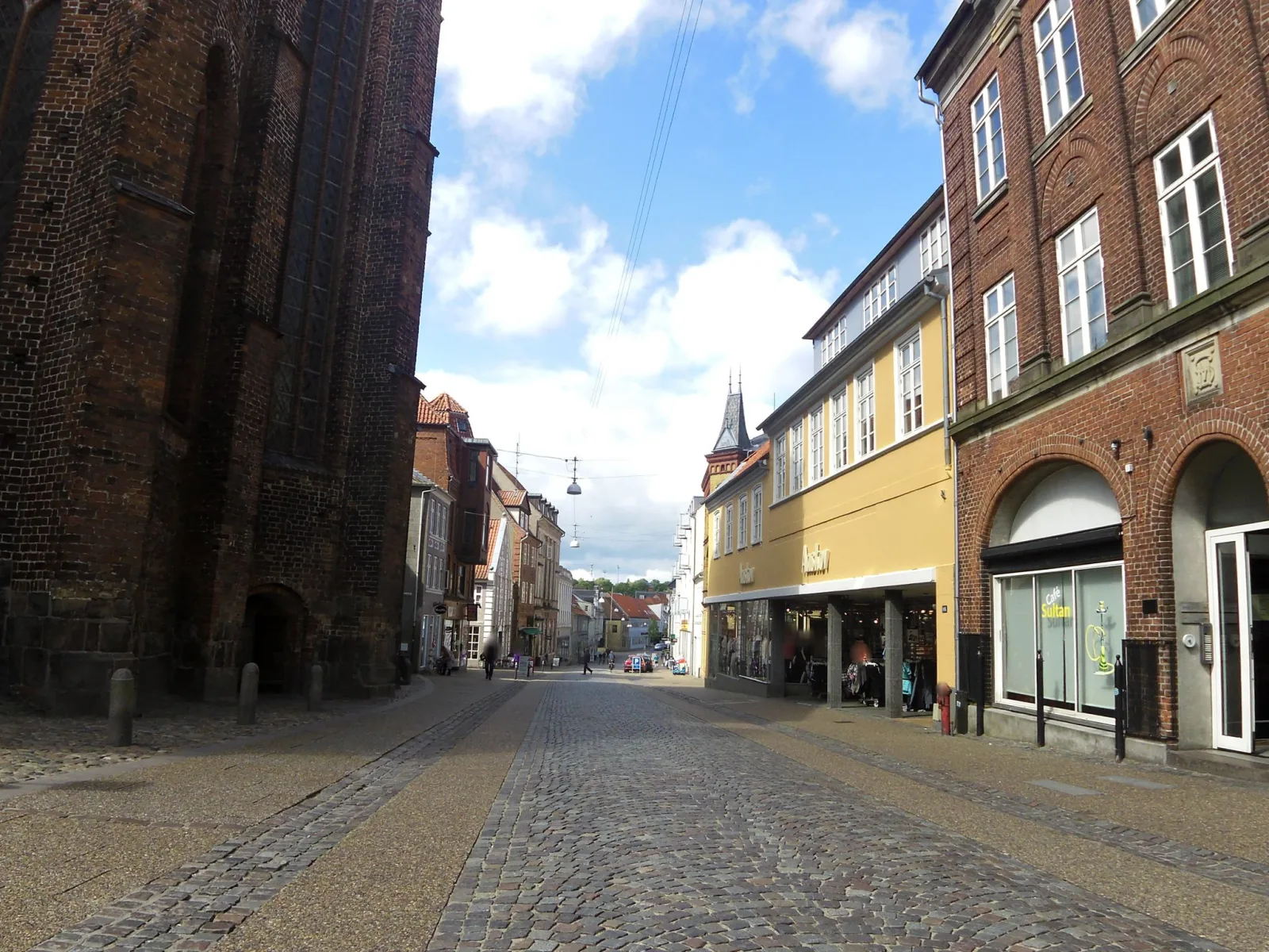 Mapillary-Foto in der Nähe von Ristorante Fratelli